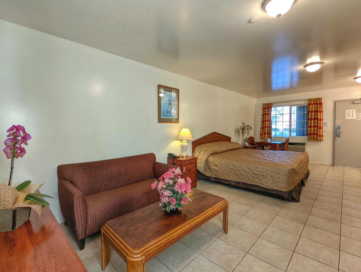 Americas Best Value Inn Oxnard-Port Hueneme Εξωτερικό φωτογραφία