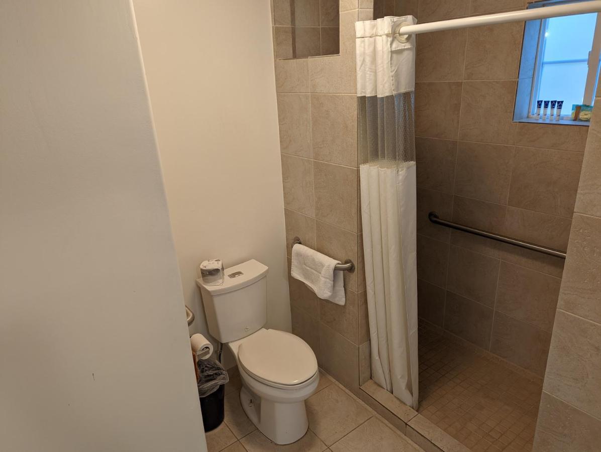 Americas Best Value Inn Oxnard-Port Hueneme Εξωτερικό φωτογραφία