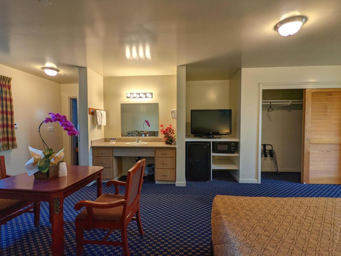 Americas Best Value Inn Oxnard-Port Hueneme Εξωτερικό φωτογραφία