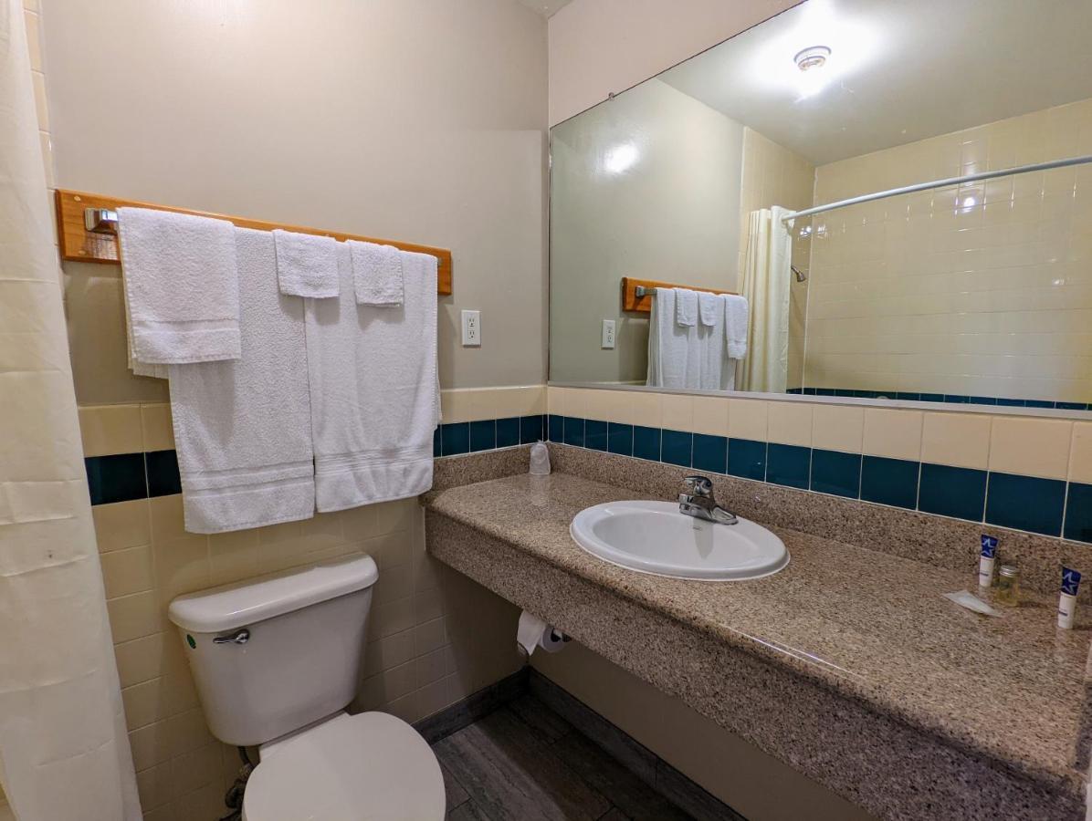 Americas Best Value Inn Oxnard-Port Hueneme Εξωτερικό φωτογραφία